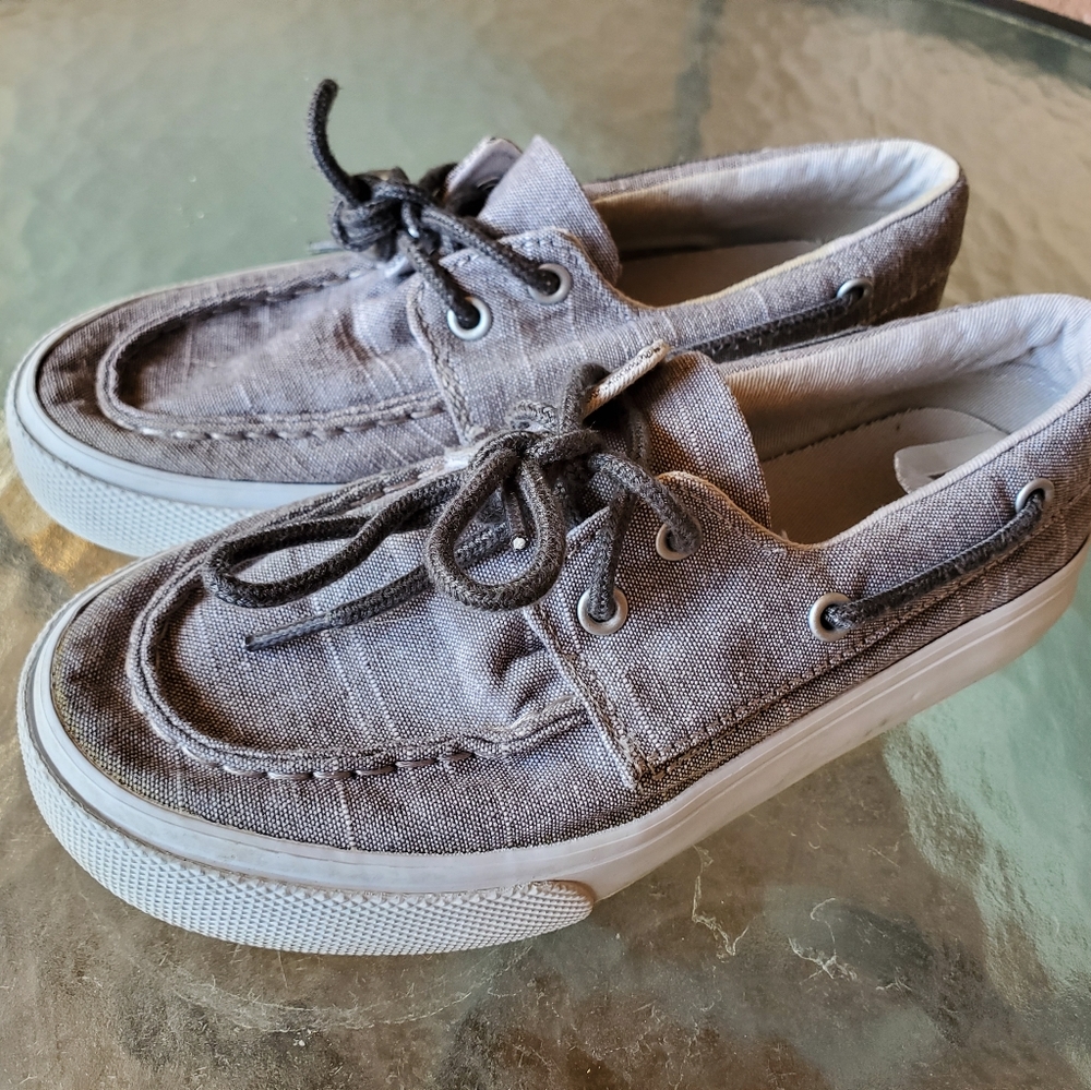 Old Navy Shoes kids Size 1